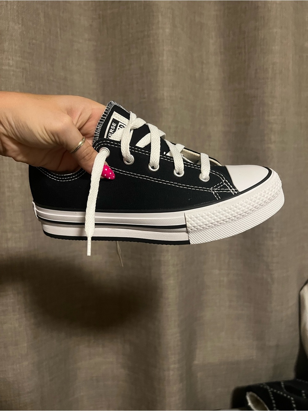 Converse Low Top Sneaker - Black & White
